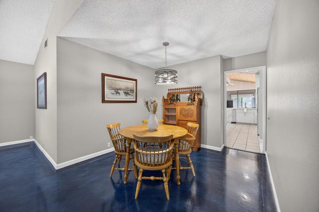 8756 Contemporary Ct, Elk Grove, CA 95624