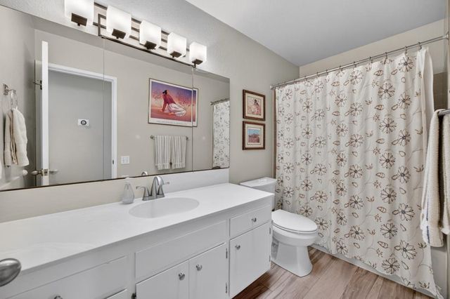8756 Contemporary Ct, Elk Grove, CA 95624