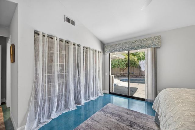 8756 Contemporary Ct, Elk Grove, CA 95624