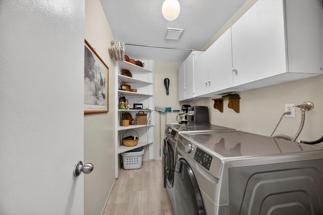8756 Contemporary Ct, Elk Grove, CA 95624