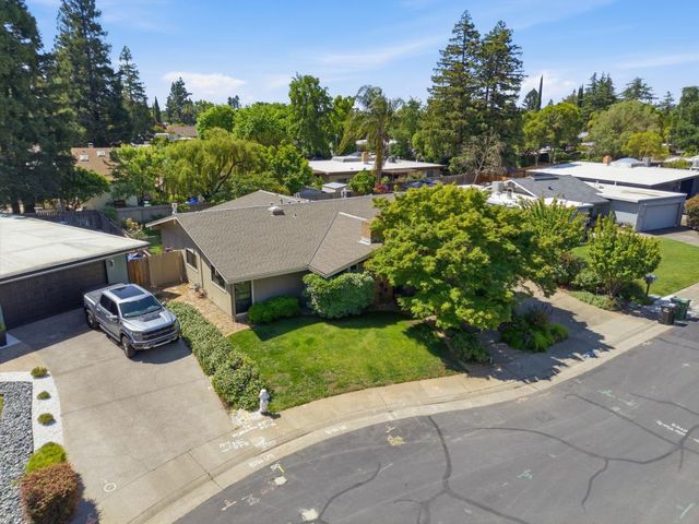 8756 Contemporary Ct, Elk Grove, CA 95624