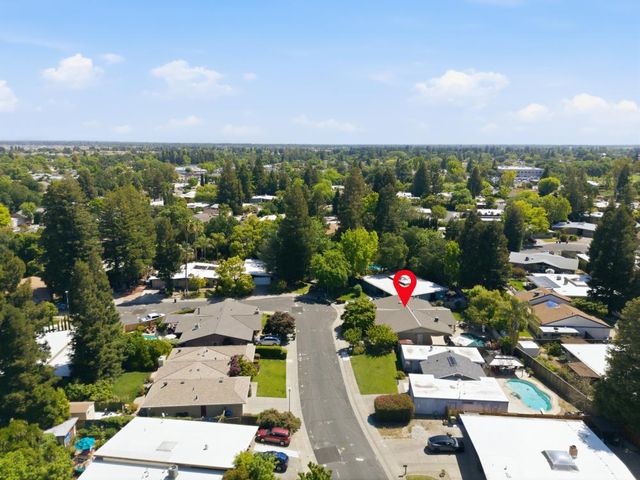 8756 Contemporary Ct, Elk Grove, CA 95624