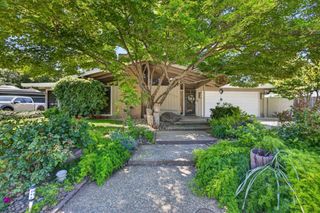 8756 Contemporary Ct, Elk Grove, CA 95624