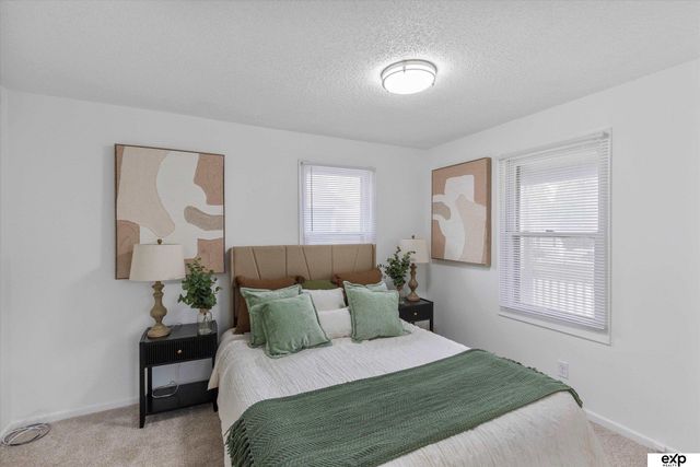 3560 S 40th Street, Omaha, NE 68105