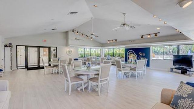 402 SEA OATS Drive E, Juno Beach, FL 33408