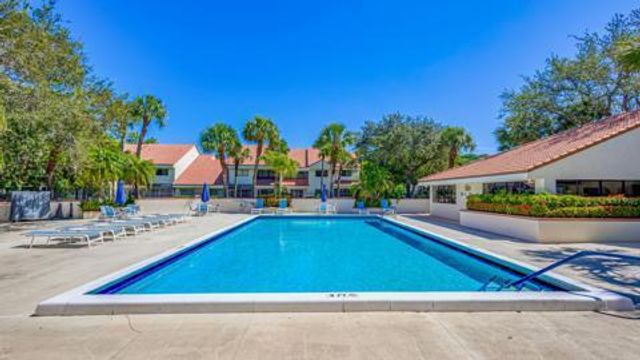 402 SEA OATS Drive E, Juno Beach, FL 33408