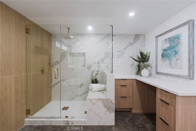 9562 Rockpoint, Huntington Beach, CA 92646