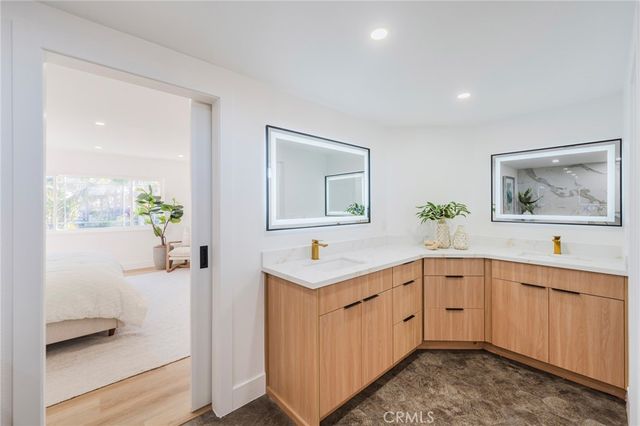 9562 Rockpoint, Huntington Beach, CA 92646