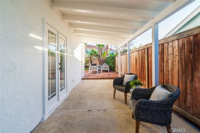 9562 Rockpoint, Huntington Beach, CA 92646