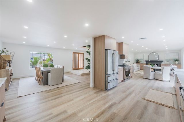 9562 Rockpoint, Huntington Beach, CA 92646