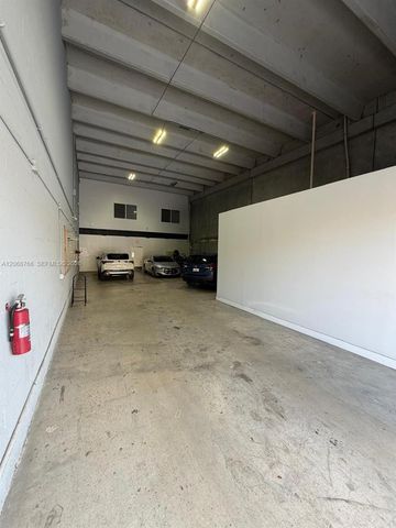 3803 NW 125th Street 8, Opa-Locka # 8, Opa Locka, FL 33054