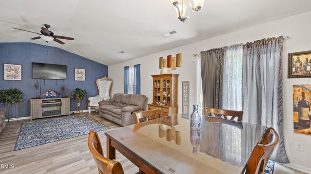 132 Steamboat Lane, Burlington, NC 27217