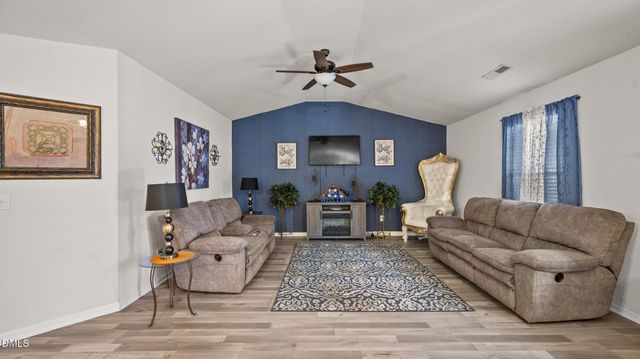 132 Steamboat Lane, Burlington, NC 27217