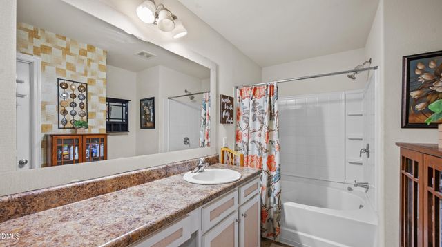 132 Steamboat Lane, Burlington, NC 27217