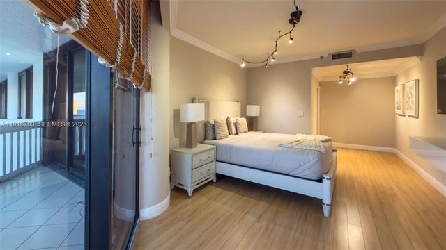 2000 Island Blvd 3004, Aventura, FL 33160