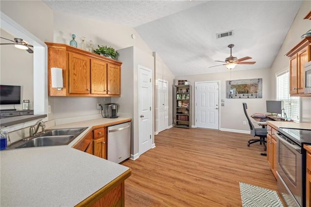 378 Kiley Drive, Hoschton, GA 30548