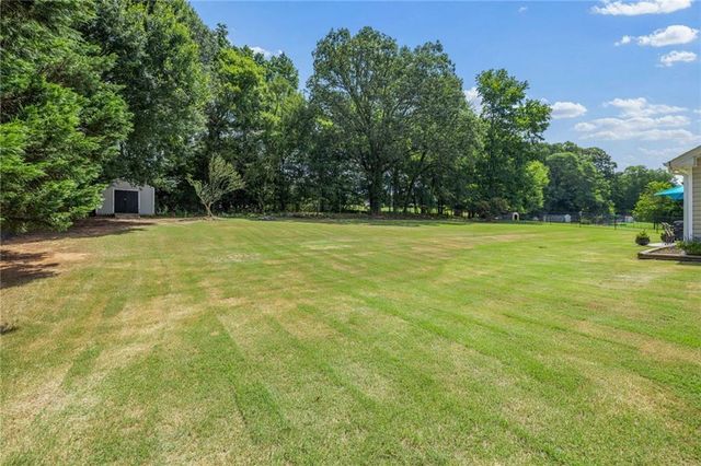 378 Kiley Drive, Hoschton, GA 30548