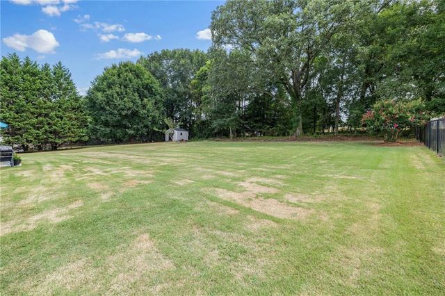 378 Kiley Drive, Hoschton, GA 30548