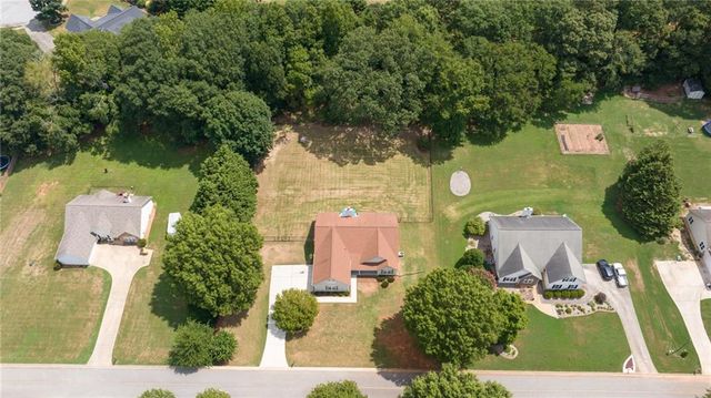 378 Kiley Drive, Hoschton, GA 30548