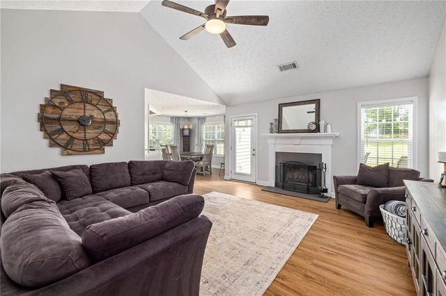 378 Kiley Drive, Hoschton, GA 30548