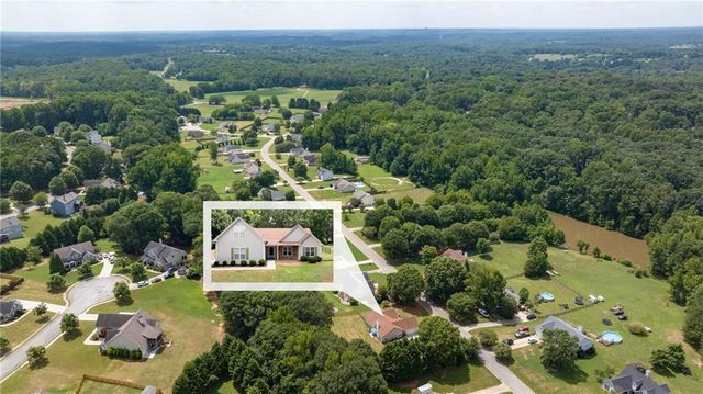 378 Kiley Drive, Hoschton, GA 30548