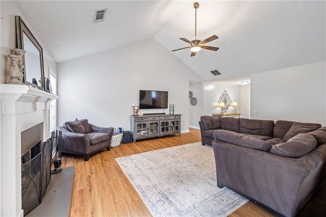 378 Kiley Drive, Hoschton, GA 30548