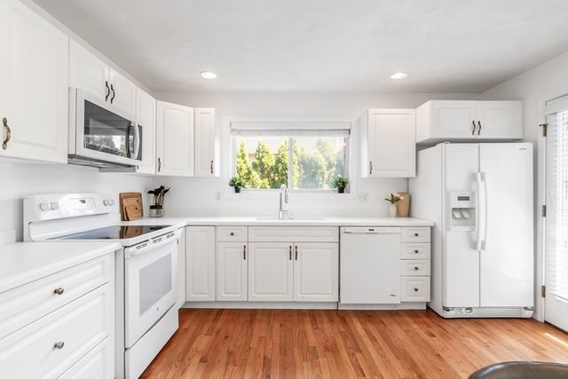 30 Cavendish Cir 30, Salem, MA 01970