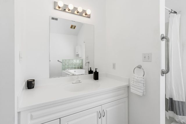 30 Cavendish Cir 30, Salem, MA 01970