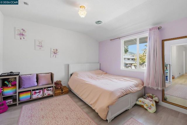 83 Miramonte Dr, Moraga, CA 94556