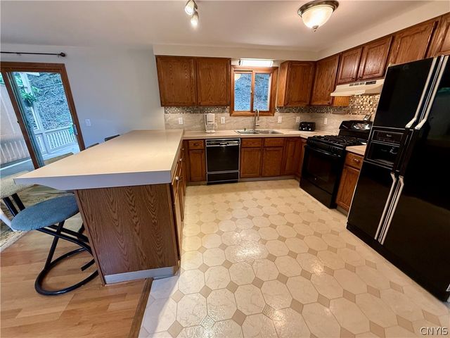 103 Viceroy Drive, Camillus, NY 13031