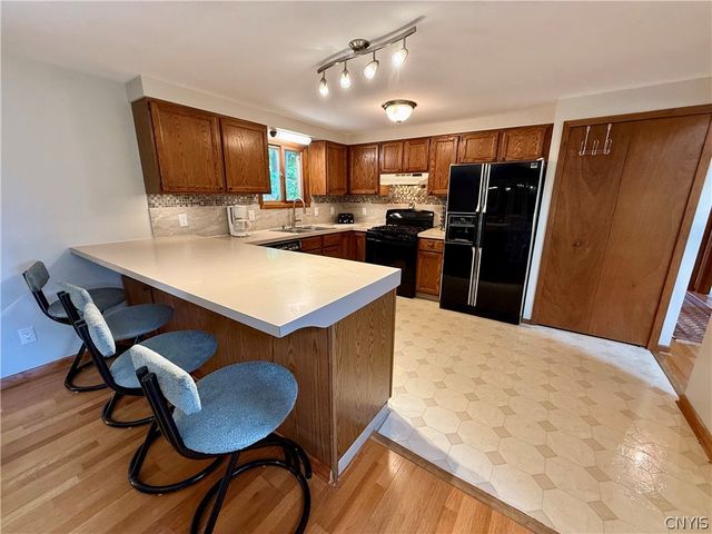 103 Viceroy Drive, Camillus, NY 13031