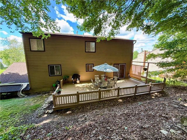 103 Viceroy Drive, Camillus, NY 13031