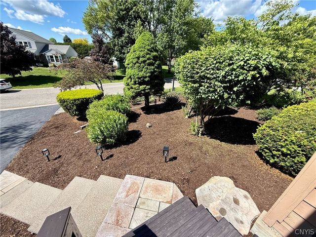 103 Viceroy Drive, Camillus, NY 13031