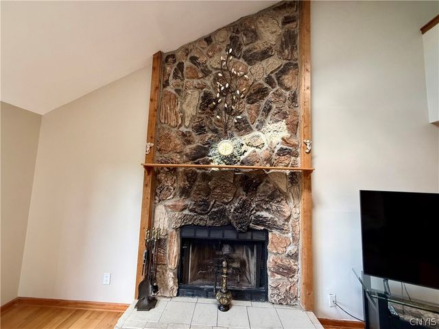 103 Viceroy Drive, Camillus, NY 13031