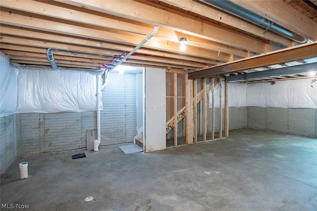 291 Karson Drive, Akron, OH 44312