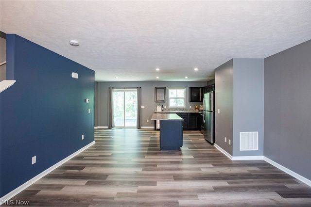 291 Karson Drive, Akron, OH 44312