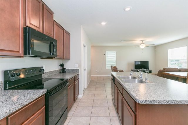 10257 CARLOWAY HILLS DRIVE, Wimauma, FL 33598