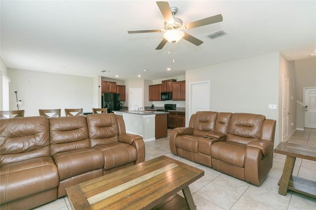 10257 CARLOWAY HILLS DRIVE, Wimauma, FL 33598