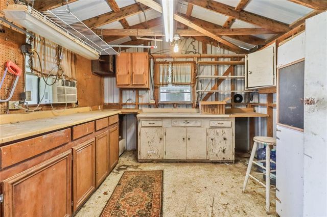 1220 San Felipe Street, Angleton, TX 77515