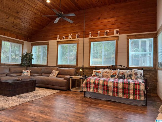 38 COUNTY ROAD 710, Verbena, AL 36091