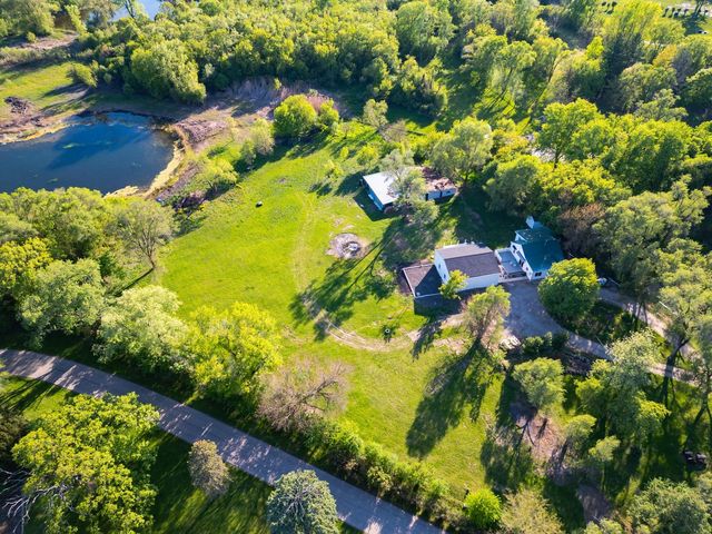 11109 US Highway 14 Highway, Woodstock, IL 60098