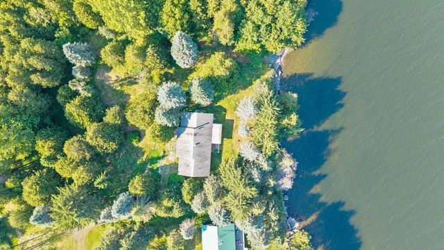 478 Jordan Point, Isle La Motte, VT 05463