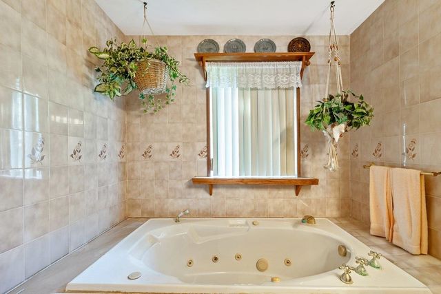 478 Jordan Point, Isle La Motte, VT 05463