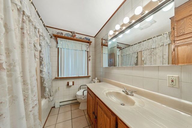 478 Jordan Point, Isle La Motte, VT 05463