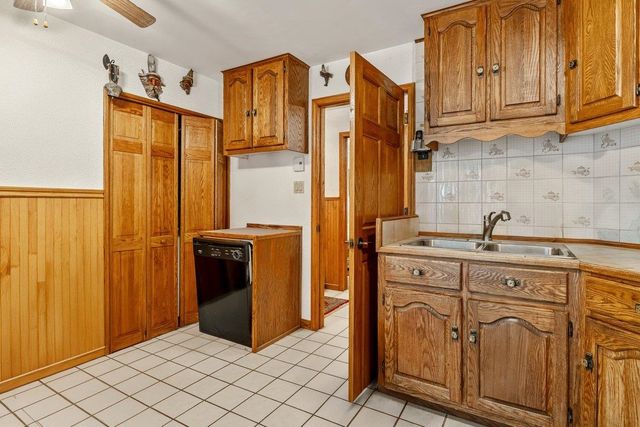 478 Jordan Point, Isle La Motte, VT 05463