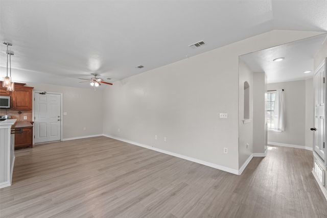 305 Ashwood Street, Azle, TX 76020