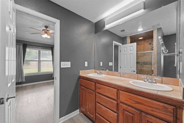 305 Ashwood Street, Azle, TX 76020