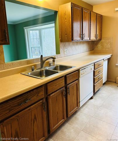 11783 Shenandoah Drive 1, South Lyon, MI 48178