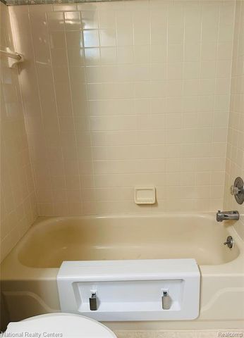 11783 Shenandoah Drive 1, South Lyon, MI 48178