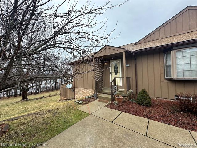 11783 Shenandoah Drive 1, South Lyon, MI 48178